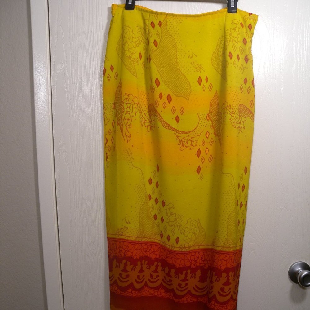 ESMERALDA FASHIONS Yellow Maxi Skirt Size: L